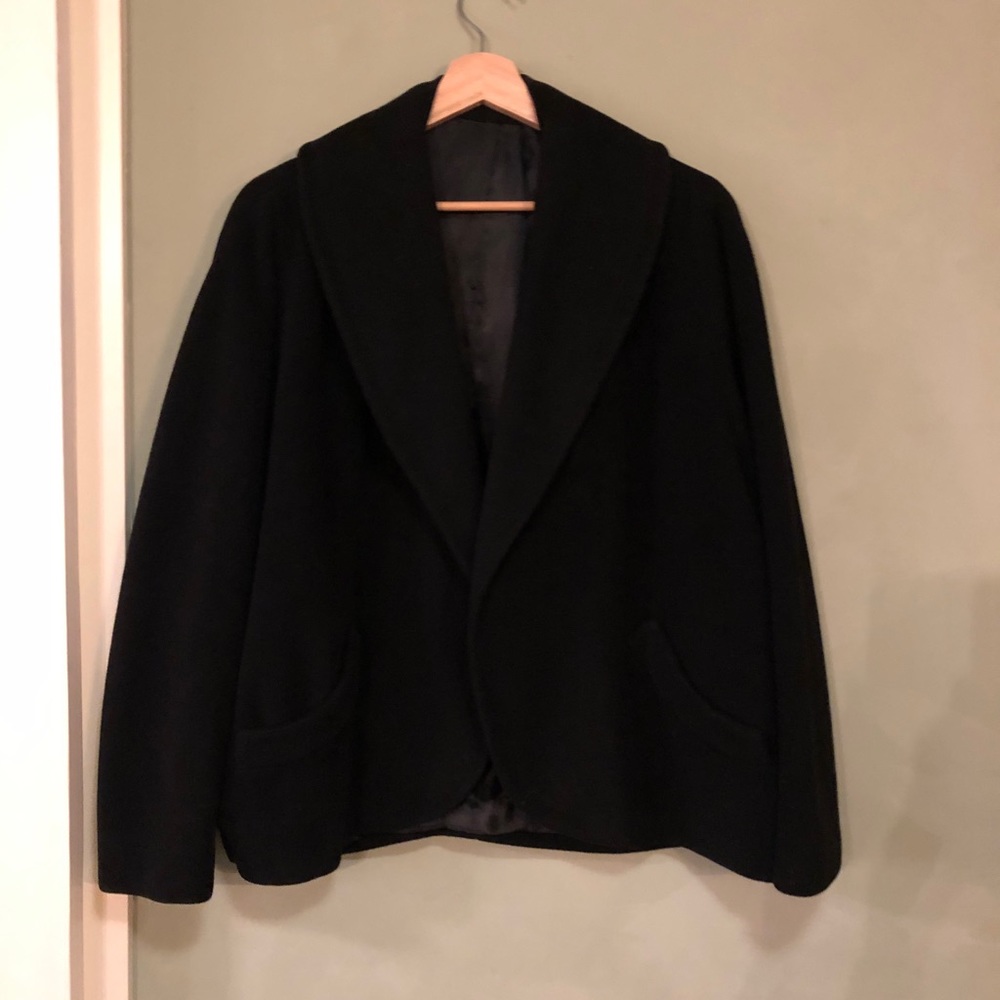 Black cropped gorgeous cashmere wool jacket - vintage